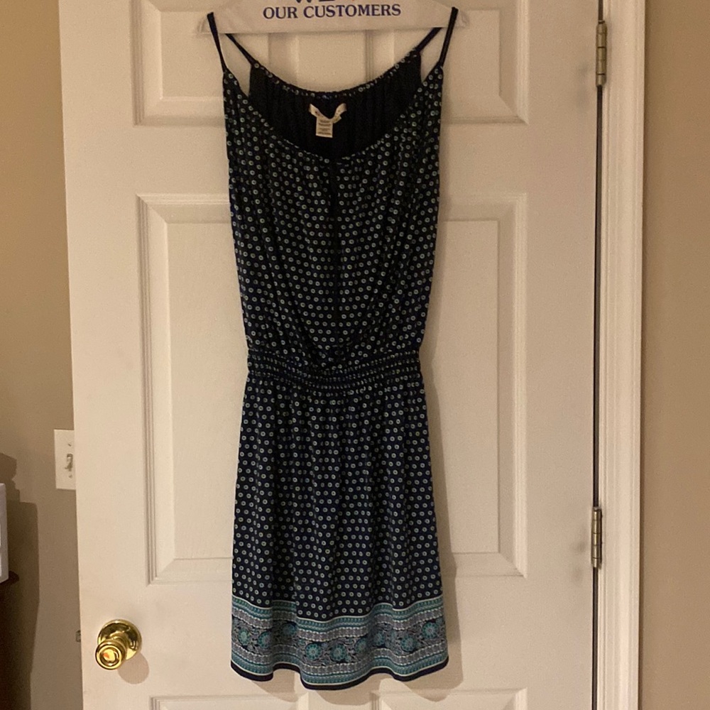 Max studio blue patterned sleeveless dress. Size large.